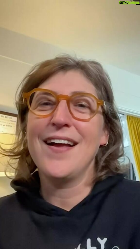 Mayim Bialik Instagram - I’m proud to have partnered with @MakeAWishAmerica over the past 15 years to grant life-changing wishes to children with critical illnesses. Did you know that everyone has the power to make a wish come true? Join me this #WorldWishMonth by becoming a #WishMaker at wishmaker.org! #WishMakersWanted