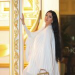 Lamitta Frangieh Instagram – Dubai Nights 🌙✨
Outfit @musedboutique 
📸 @se3aphotography 
Makeup @lasirenegroup 
@palazzoversacedubai 
.
.
#dubainight #lamittafrangieh #palazzoversacedubai #brunette #iconic #ladyinwhite