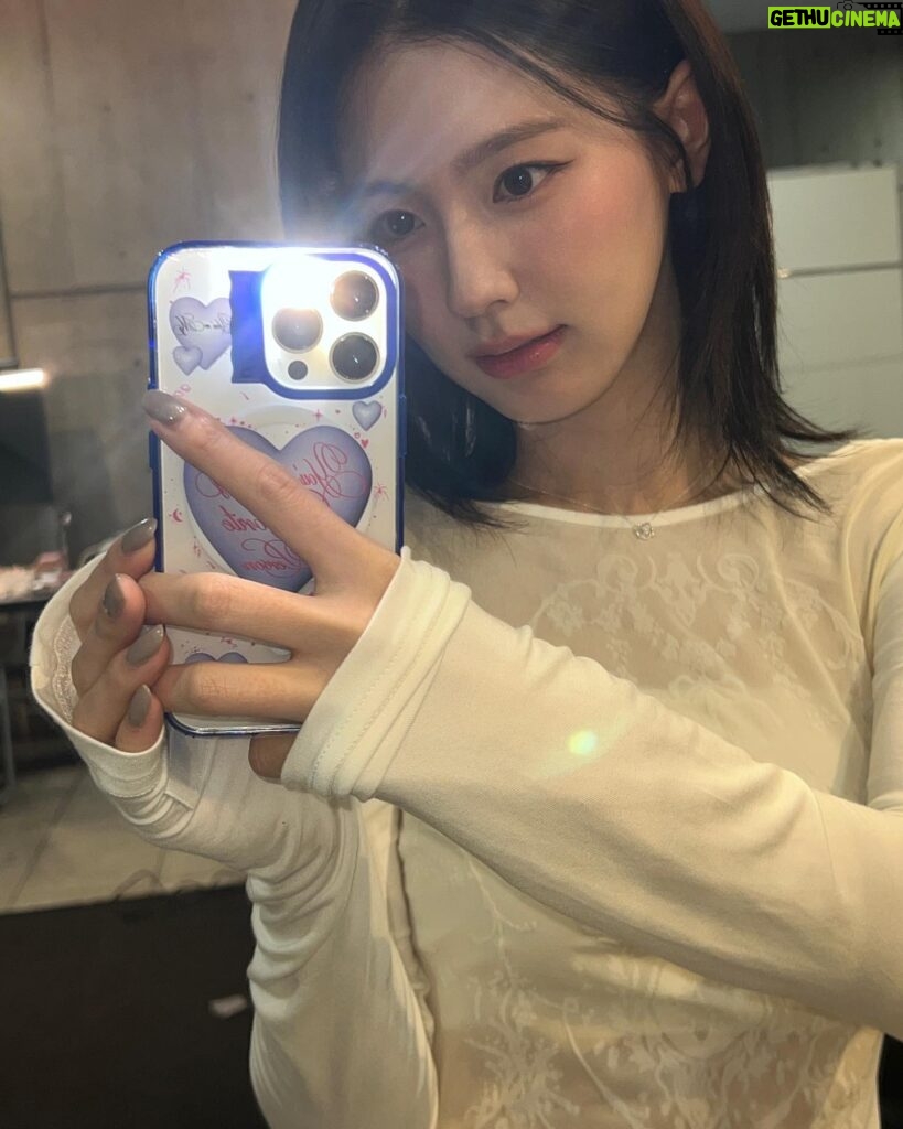 Cho Mi-yeon Instagram - すぐ会いたくなるだろーな💕ଘ(੭*ˊᵕˋ)੭* ̀ˋ.