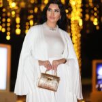 Lamitta Frangieh Instagram – Dubai Nights 🌙✨
Outfit @musedboutique 
📸 @se3aphotography 
Makeup @lasirenegroup 
@palazzoversacedubai 
.
.
#dubainight #lamittafrangieh #palazzoversacedubai #brunette #iconic #ladyinwhite