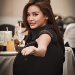 Engfa Waraha Instagram - 🖤