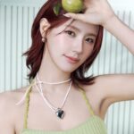 Cho Mi-yeon Instagram - @wakemake_official 💚🍀봄이 온다아🧚🌿