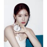 Cho Mi-yeon Instagram - @wakemake_official 💚🍀봄이 온다아🧚🌿