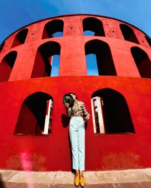 Beauty Gonzalez Instagram - Time Machine🩷
It actually is, this Jantar Mantar  behind me from the 18th Century is part of an Architectural Wonder that measures the movement of the Sun, Moon and Stars✨
AMAZEBALLS .