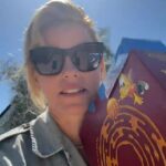 Elizabeth Banks Instagram - All those @cheerios were worth it 🌝 #eclipse