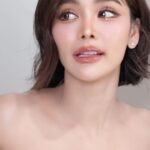 Engfa Waraha Instagram - @fa_engfa8 

💄 @topfee_make_up 
💇🏼‍♀️ @jayda_jesikar @splam_hair1565 
👗 @phatrawidesign 

💄💄#bride #makeup #topfeemakeup #makeover #makeupthailand  #hairstyles #makeupartistthailand #even #eyebrow #makeupbert #mymakeup.#makeupbyme  #chanel #ไม่สวยไม่วางแปรง #แต่งหน้าเจ้าสาว  #ช่างแต่งหน้านางงาม  #ช่างแต่งหน้านอกสถานที่ #ช่างแต่งหน้ากรุงเทพ #ช่างแต่งหน้ารับปริญญา. #แต่งหน้ารับปริญญา #ช่างแต่งหน้าดารา #ช่างแต่งหน้าเจ้าสาว #ช่างแต่งหน้าทำผมเจ้าสาว #ช่างแต่งหน้าเจ้าสาวมืออาชีพ #ช่างทำผมเจ้าสาว #ช่างทำผมกรุงเทพ #ช่างผมเจ้าสาว #ช่างผมมืออาชีพ