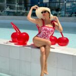 Lamitta Frangieh Instagram – Une Cerise 🍒 outfit @vioye_us 
.
.
#red #redswumsuit #spring #swimwearfashion #dubai #lamittafrangieh #mom#model #lifestyle