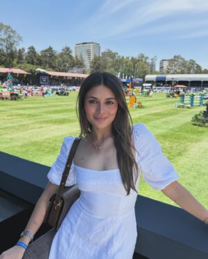 Daniela Calle Instagram - En el ultimo video pueden ver mi felicidad de estar aquí 🥳🇲🇽🐴

Thank you @allinequestrian for the amazing experience