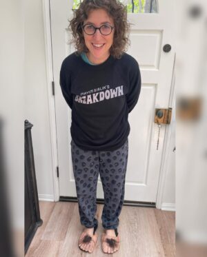 Mayim Bialik Instagram - Big thanks to Sasquatch Sunset for these awesome new kicks that just arrived! Maybe I’ll wear these to see the movie?? 👀 In select theaters April 12. Nationwide April 19. 🍿 🎥

#SASQUATCHSUNSET #SASQUATCHSOUNDSCAPE
@sasquatchsunset @bleeckerstfilms
