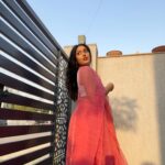 Shivani Paliwal Instagram - 🌸