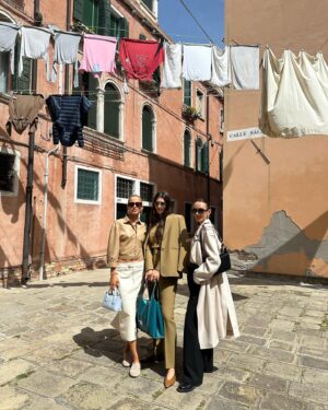Caro Daur Instagram - couldn’t find venice beach anywhere #daurdump