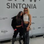 Rebecca Instagram - Dia de @spfw ✨
Obrigada pelo convite @dendezeiro ❤️
#SPFW57