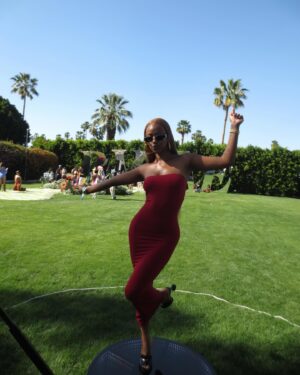 Justine Skye Instagram - always a fun time at #revolvefestival @revolve !