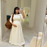 Mina Al Sheikhly Instagram - ملخص برشلونة بالبوم و ذكريات تخبل ♥️

تنويه يا جماعة الخير ! لكثرة الاسئله و التحليلات 

اني حامل بالشهر الخامس ! و اعلنت بعد مثبت الحمل 🥰
و شفت الوقت المناسب 🙏

اما الفيديو فهذا مصور قبل ٤ اشهر 😂 يعني اول معرفت اني حامل

و هذا جان حل المعدلة الصعبة  التي دوخت العالم 😂 

و شكراً 

#myhappymoments #minasjourney