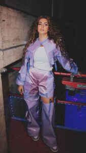 Tori Kelly Instagram - tour mode in full effect ♡˚⁎⁺˳✧༚ 
#purpleskiestour