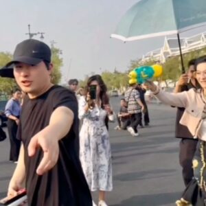 Fan Bingbing Instagram - I had so much fun! Thank you for the adventure, the flavors, and the laughter. Until we meet again! Khob khun mak ka 🇹🇭❤️ @tourismthailand @iamthapanee 

P/S: So happy to catch up with my old friends, @kingpowerofficial 🫶🫶🫶

Photography: @zhao.pt, @iponz32