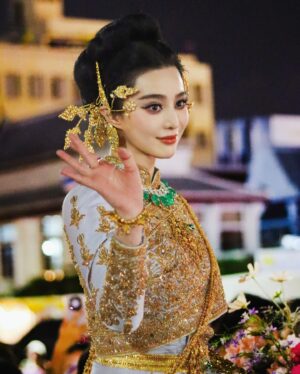 Fan Bingbing Thumbnail - 87.4K Likes - Most Liked Instagram Photos