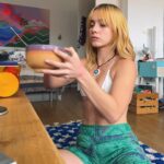 Clara Galle Instagram - Salió el soooooooool🐦‍🔥🌷💫🤸🌅