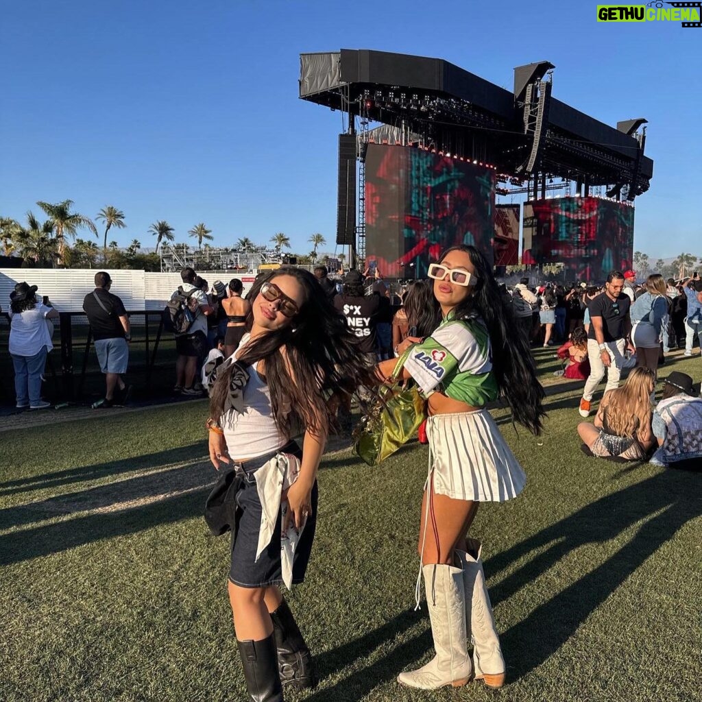 Cierra Ramirez Instagram - Coachella crumbs🌵🪩🎀💗 prepare to be sick of me this week while i recap