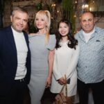 Valeriya Instagram - Я благодарю компанию "Chamovskikh" за многолетнюю дружбу, поддержку, роскошный подарок и сюрпризы для наших гостей. @chamovskikhjh и ещё раз всех своих друзей за потрясающий вечер, на котором мы с @misha_marvin  впервые публично исполнили нашу прекрасную песню . И этот праздник, благодаря вам, мои дорогие, навсегда останется в моей памяти.♥️🙏