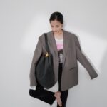 Suzu Hirose Instagram - 👜❤︎
#LVFashion
#LOUISVUITTON
thank you @louisvuitton
