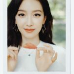 Victoria Song Instagram - 🍁🤭🌻