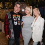 Valeriya Instagram - По эмоциональному подъему и количеству поздравлений в этом году полное ощущение, что отмечала юбилей.😄😜❤️ Концерт-трибьют перенесся на 3 октября, а с артистами, принимающими в нем участие, хотелось увидеться, ну и , конечно, со всеми близкими. Спасибо любимому @lamaree_restaurants restaurants за дружбу и гостеприимство. ❤️ 3 октября всех жду на @livearena.ru  Спасибо за образ @darya_dmitriewa и бессменной моей @mariachepchugova_mua ❤️