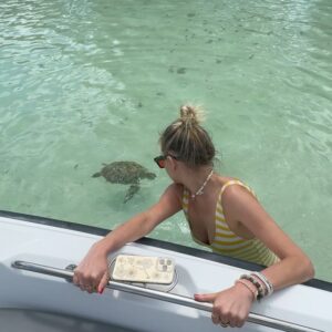 Kelsea Ballerini Instagram - friends are sisters 
music is magic
the ocean is alive
and so am i