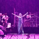 Jolin Tsai Instagram - 雨中即時生效的浪漫約會
#溫州四月雨
#uglybeauty2024finale溫州站 
#人間美人魚