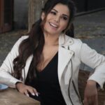 Aleida Núñez Instagram - La vida es un reto: VÍVELA, siente, ama,ríe, llora, juega, gana, pierde, tropieza, pero siempre levántate y SIGUE adelante. ✨#mujeresfuertes #mujerespoderosas #chingonas #monarcas