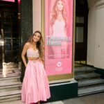Chrishell Stause Instagram - Click the link in my story for BTS with @papermagazine & @pipbourdillon for the day of the show! Tagged everyone that helped pull this off-it was a team effort -THANK YOU!
But most importantly thank you for coming London and sharing your beautiful energy with me-it truly felt like everyone walked away having a great time and I could have hoped for nothing more! Till next time 💋

#London #LondonPalladium #upcloseandpersonal