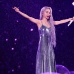 Jolin Tsai Instagram - 雨中即時生效的浪漫約會
#溫州四月雨
#uglybeauty2024finale溫州站 
#人間美人魚