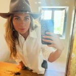 Ludwika Paleta Instagram - Qué fin de semana tan delicioso. Pueblear, comer rico, beber vino, reír, disfrutar la naturaleza, ….. #favoritethings #sinfiltro 🍃🇪🇸