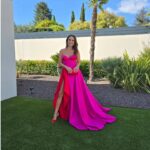 Paula Echevarría Instagram - Premios Laureus en Madrid 🏆⚽️🏀🏈🎾🥎🎿🥇

Gracias a @newlinkspain (@pedroelectri) y @carmenbone por la invitación.. 

A los que participaron en mi estilismo
(Vestido @galialahav 
Zapatos @luisonofreofficial 
Bolso @fahomamadrid 
Joyas @joyeriasuarez)
En especial a mi estilista @abrahamgutierrez y a Jose de @it_spain por hacer magia 💫

A @yslbeauty y @mikvarez por ponerme siempre divina con el makeup y el pelo #yslbeauty #makeupLook 💄

Y a mi guapo (guapísimo 🤤) acompañante ♥️ @migueltorres

@laureussport 
#Laureus24