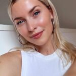 Lena Gercke Instagram – Anzeige l Die neue Lumi Glotion von @lorealparis ist alles was ich für meinen Sommer Glow brauche ✨ 
#LOrealParisPartner, #LOrealParisMakeup, #LumiGlotion #Letsglow