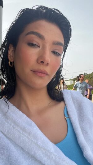 Aybüke Pusat Instagram - İmaj değişikliğimi hızlıca puanlayalım 🎉🧿🌹