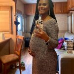 Tabitha Brown Instagram - New character loading…… I can’t wait to share this film with yall! Living my dreams and super grateful! 
🙌🏾OOHHH GOD I THANK YOU🙌🏾 
Yall know the shop is closed so this the only way yall gonna see me pregnant😂
#tabithabrown #actress #film #movies 
Hair @hairbyhim 
Makeup @_cincodemaya