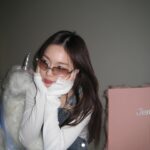 Pattranite Limpatiyakorn Instagram - ”Stay tuned for the upcoming “Jentle Salon” collection, available on 5.1“

@GENTLEMONSTER @JENNIERUBYJANE
#GENTLEMONSTER #JENTLESALON #GENTLEMONSTERXJENNIE