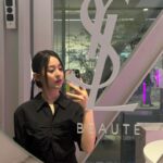 Park Ji-hu Instagram - #광고 @yslbeauty ~ 5/1 💝💋💄
#입생로랑뷰티 #러브샤인팩토리 #러브샤인캔디글로우