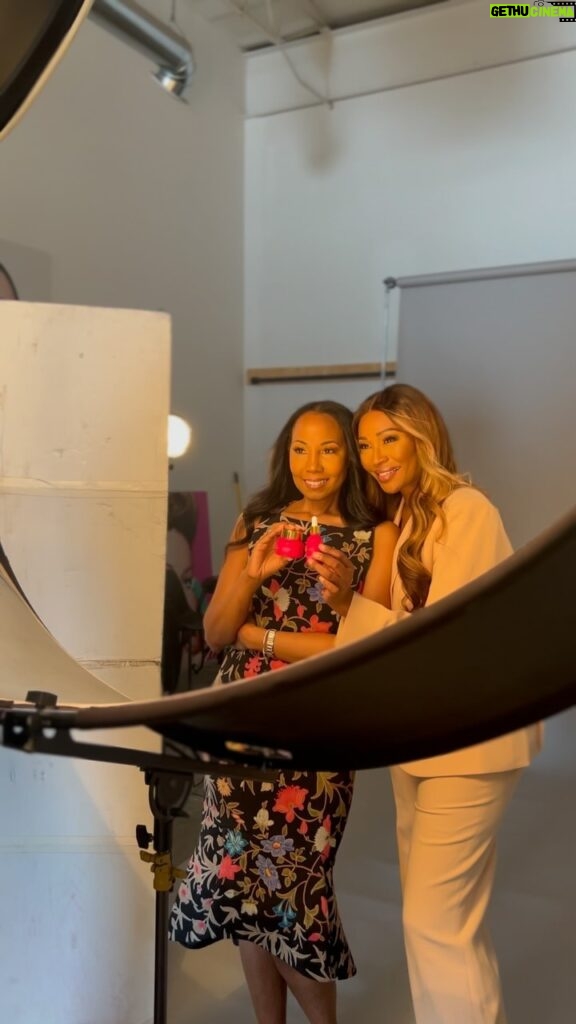Cynthia Bailey Instagram - ✨✨POV✨✨ @cynthiabailey and I are on our grind to deliver something extra special to help you reveal your lit within glow! Here’s a little BTS of our @glowissima photo shoot with @mrdblanks last weekend. Our promise to you is that with every product we create, we infuse it with love and care, ensuring that it’s not just effective but a pure joy to use. All for you!

I get emotional thinking about our 30  year friendship and all we’ve experienced throughout the years. Growing through our 20’s, 30’s, 40’s and now 50’s and how it’s prepared us for this moment. It’s all about timing and the stars aligned to help us find the right partners to help us create high quality, efficacious products. Trust and believe this is not us just putting a name on a product and calling it ours. We hand picked every ingredient and tested every formulation. These products were formulated with love! We are passionate about skincare and sharing how we keep our skin glowing. We can’t wait for you to experience the GLOWISSIMA glow! 🩷🩷🩷 💫💫💫

#glowissima #getyourglowon #skincareobsessed #skincare #skingoals #glowingskin #revealyourglow #naturalskincare #womenentrepreneurs #comingsoon