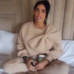 Katie Price Instagram - I’ve had such an AMAZING response to @supremecbd from everyone,  we al struggle and for me it helps with anxiety and stress 💚 they have 5 star rating on @trustpilot with over 7000 reviews,  it’s amazing for anxiety/stress any aches/pains and insomnia 💚  click link in my bio supremecbd.uk and save 40% with code Katie40 at checkout it’s amazing for anxiety 💚 #supremecbd #ad
