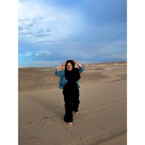 Narges Mohammadi Instagram - کویر دریاچه یزد