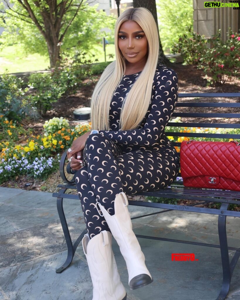 NeNe Leakes Instagram - SWIPE: My secret sauce is me! If I’m not your favorite, then you don’t have one 🤞🏾❤️ #growth

Check my story out! It’s always vibe🔥 
Hair: @dynamiclush 
Makeup: @2gifted.hands 
Boots & Bag: Chanel
Look: @marineserre_official