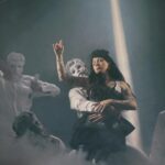 Mon Laferte Instagram - Terminamos el Tour por Latinoamérica y mi corazón no puede más de agradecimiento, en que momento pasó esto? Anoche en Nicaragua  mientras veía a las personas cantar pensé en lo bella que es la vida, con sus contrastes, a veces en la luz y otras en la oscuridad, pero vale la pena vivirla para atesorar momentos como el de anoche, gracias infinitas 
Gracias Guatemala, Nicaragua! 
Nos vamos ahora a USA 
Mañana celebramos mi cumpleaños en Chicago!!