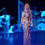 Jolin Tsai Instagram - 重慶煲 一心是來參加派對的！不是來看演唱會的
眼睛都不知道要放哪裡
一個比一個漂亮 出彩
#硬核般自得其樂的血液🩸
very proud of u 
謝謝重慶寶兩天不間斷的愛 🌶️🌶️🌶️
#喔辣辣辣
#uglybeauty2024finale重慶站