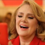 Erika Buenfil Instagram - Vips cumple 60 Años Celebrando el Amor de Mamá y quiere consentirnos con los Clásicos de Mamá 🌸 #Publicidad 🫶🏻#NosVemosEnVips