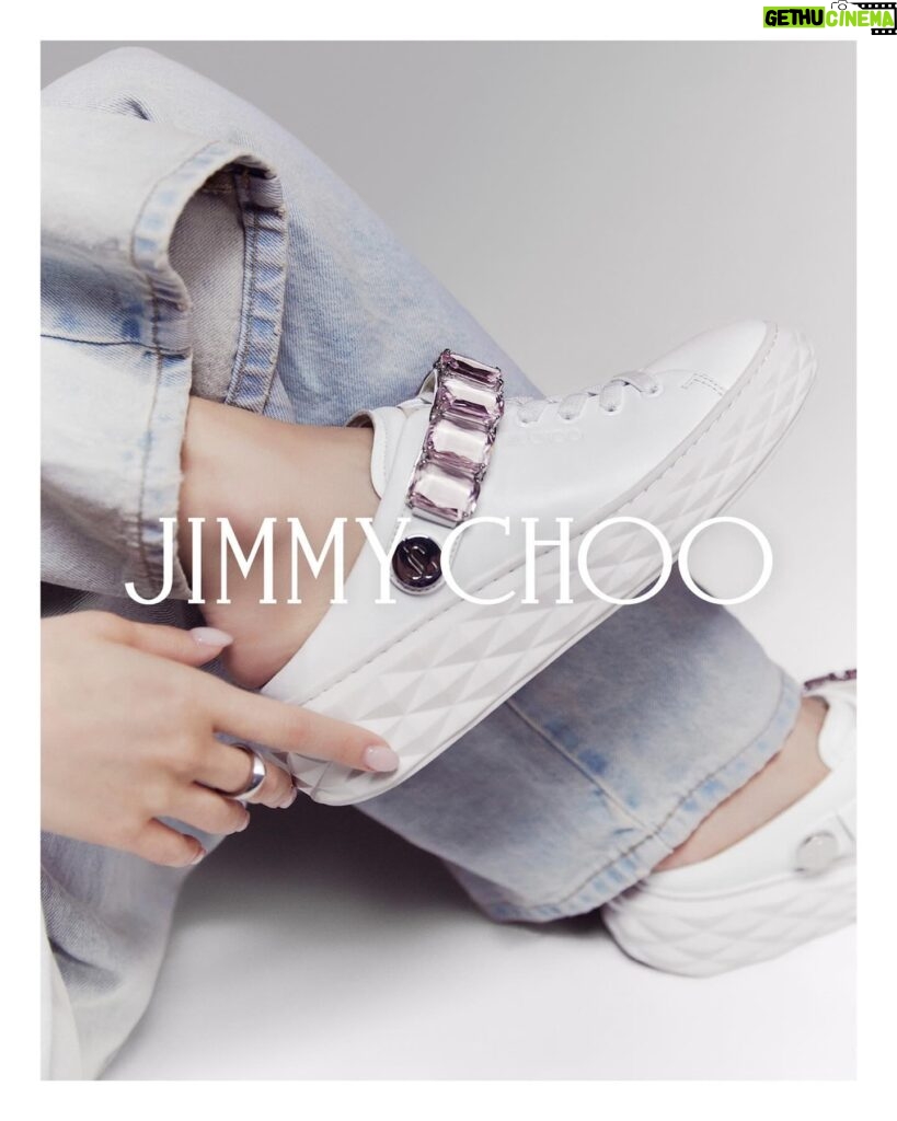 Cho Mi-yeon Instagram - #jimmychoo #jimmyChooCinch #지미추
Introducing the new @JimmyChoo Summer 2024 campaign