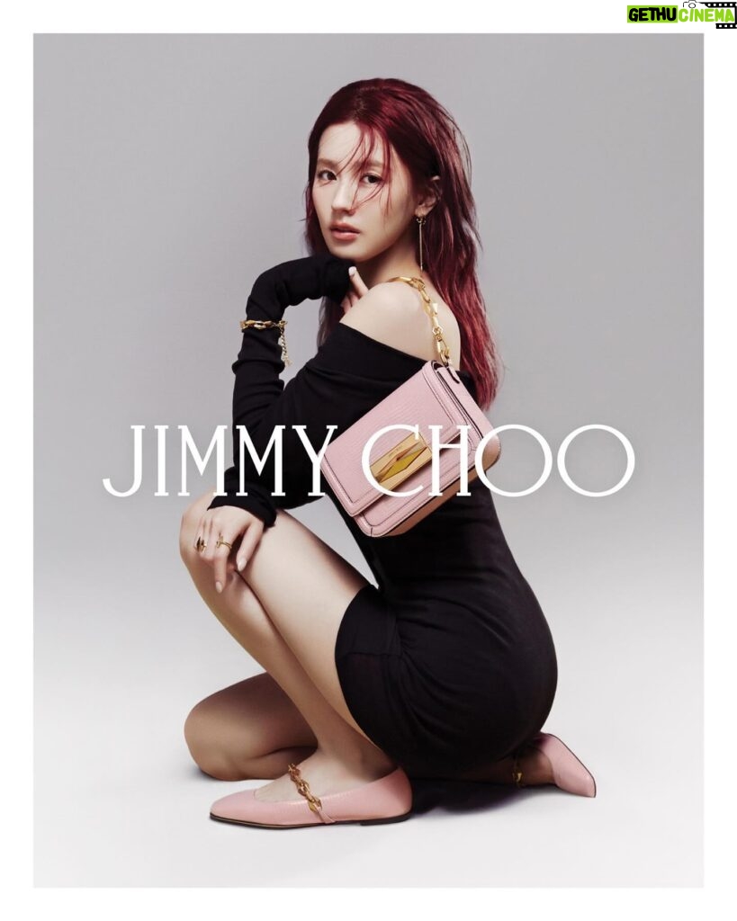 Cho Mi-yeon Instagram - #jimmychoo #jimmyChooCinch #지미추
Introducing the new @JimmyChoo Summer 2024 campaign