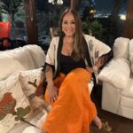 Susana Vieira Instagram - Boa noite meus amores! 🧡