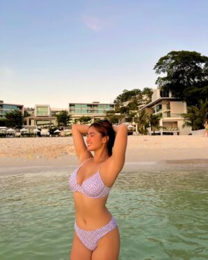 Heaven Peralejo Instagram - bikini szn 🐚👙🏝️☀️ @crimsonboracay
